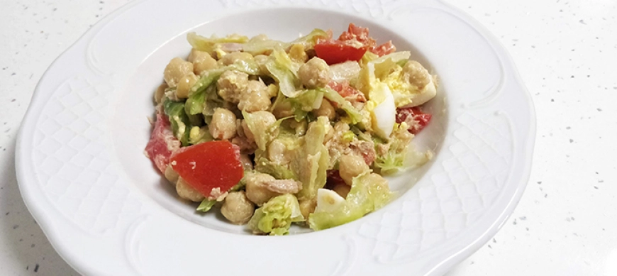 ENSALADA DE GARBANZOS CON VINAGRETA DE PIMIENTOS CON THERMOMIX® TM6 - DON BENITO - BADAJOZ