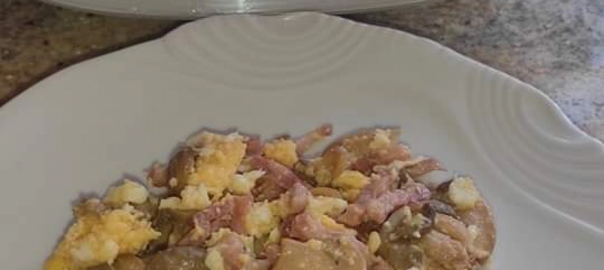 HUEVOS REVUELTOS CON BEICON Y CHAMPIÑONES SALTEADOS CON THERMOMIX EN RIBERA DEL FRESNO