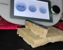 Step <p>-Deja reposar el turrón un mínimo de un día.</p> illustration