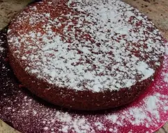 Step <p>Engrasa el molde que prefieras y vierte la mezcla. Hornea a 180º durante 30 minutos calor arriba y abajo. Deja enfriar sobre una rejilla y decora al gusto.</p> illustration