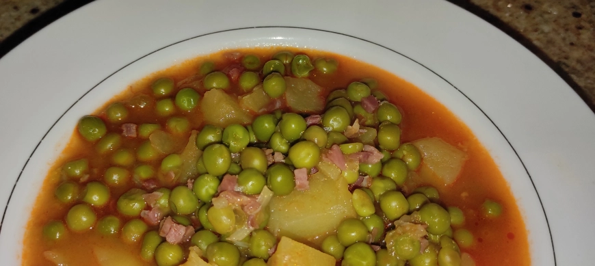 GUISANTES GUISADOS CON JAMON Y PATATAS CON THERMOMIX EN RIBERA DEL FRESNO