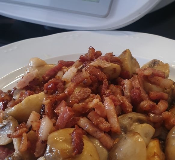 CHAMPIÑONES CON BACON EN “ALTA TEMPERATURA” CON Thermomix® VILLANUEVA DE LA SERENA- BADAJOZ