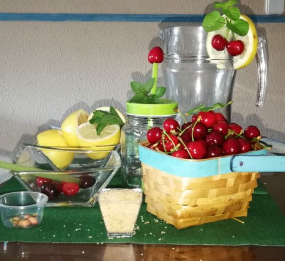 AGUA DE CEREZAS