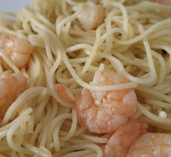 Espaguetis con gambas al ajillo con Thermomix® Villanueva de la Serena- Badajoz